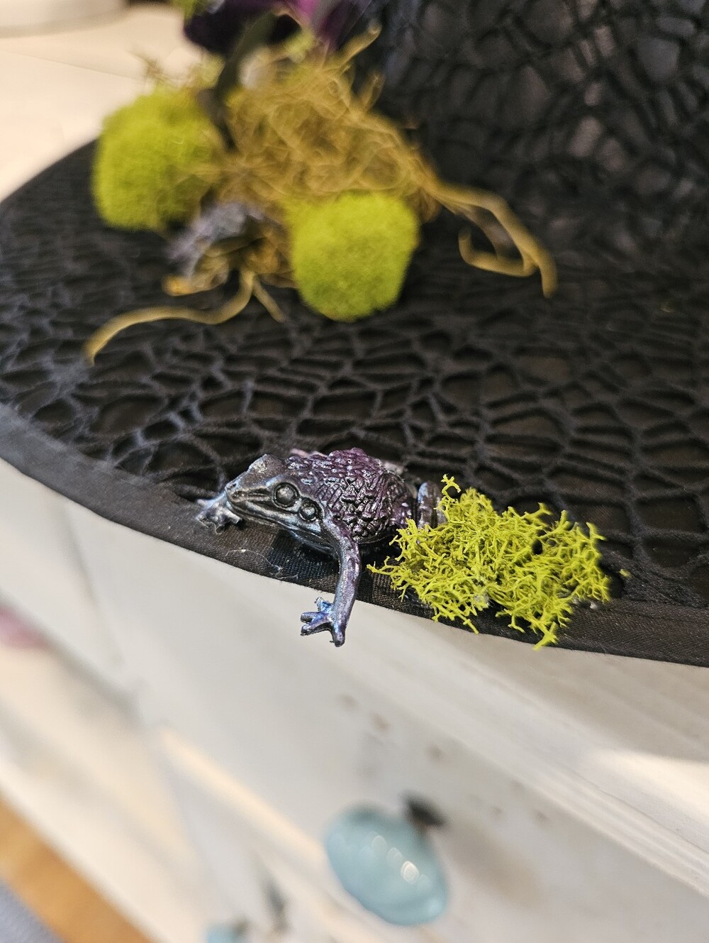 Custom Black Cobweb Lace Witch Hat w/Frogs & Moss, Black Lipstick & Arm Warmers - Picture 9 of 15